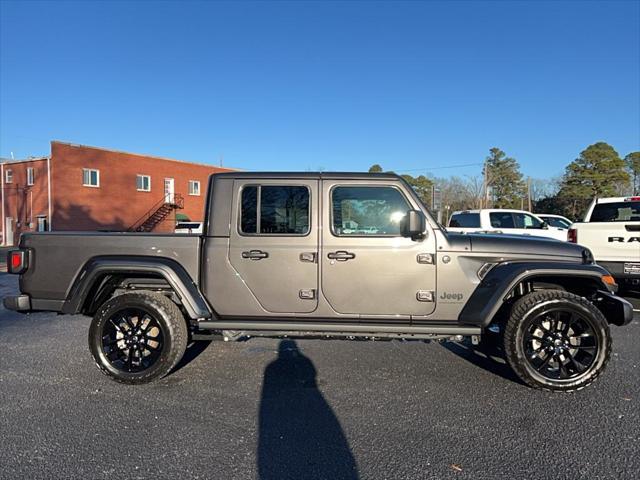 new 2025 Jeep Gladiator car, priced at $45,235