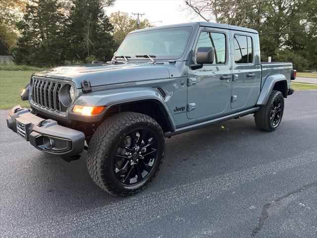 new 2025 Jeep Gladiator car, priced at $45,235