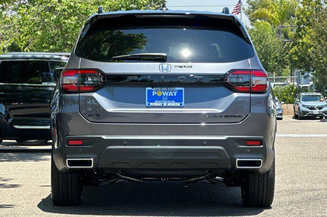 new 2025 Honda Pilot car, priced at $55,975