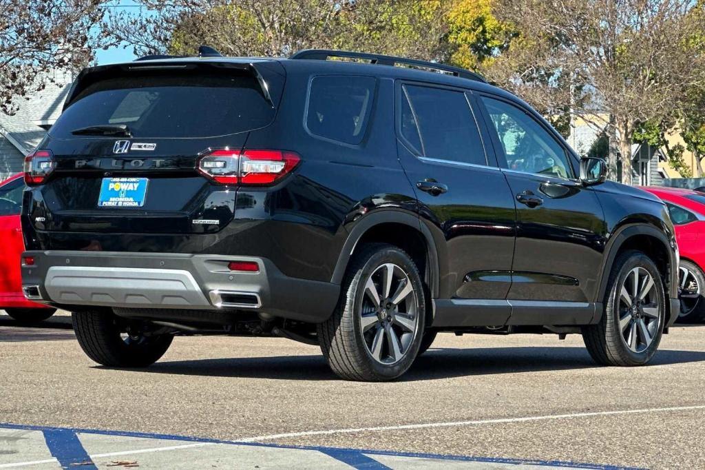 new 2025 Honda Pilot car, priced at $49,037