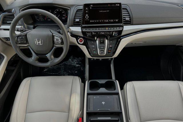 new 2025 Honda Odyssey car, priced at $48,005