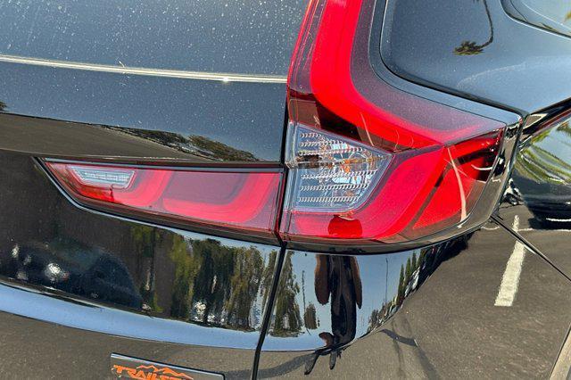 new 2026 Honda CR-V Hybrid car, priced at $40,195