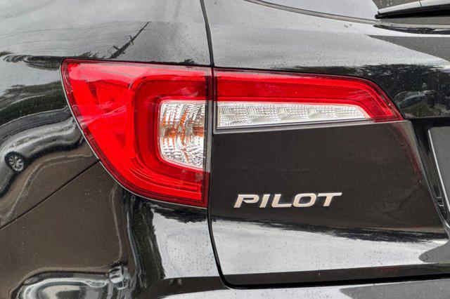 used 2020 Honda Pilot car, priced at $17,596