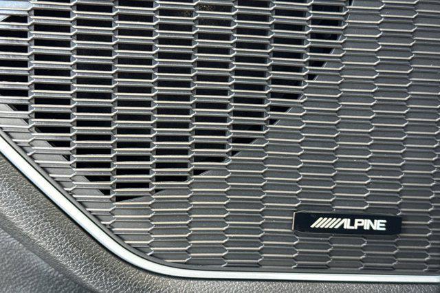 used 2022 Jeep Grand Cherokee car, priced at $27,696