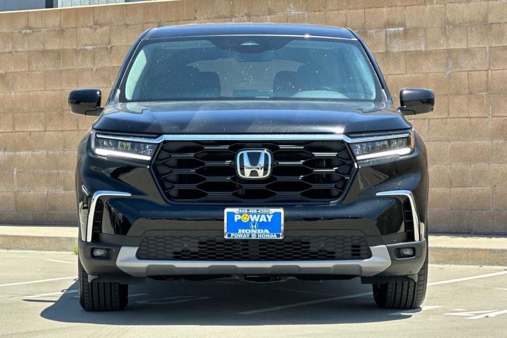 new 2025 Honda Pilot car, priced at $47,425