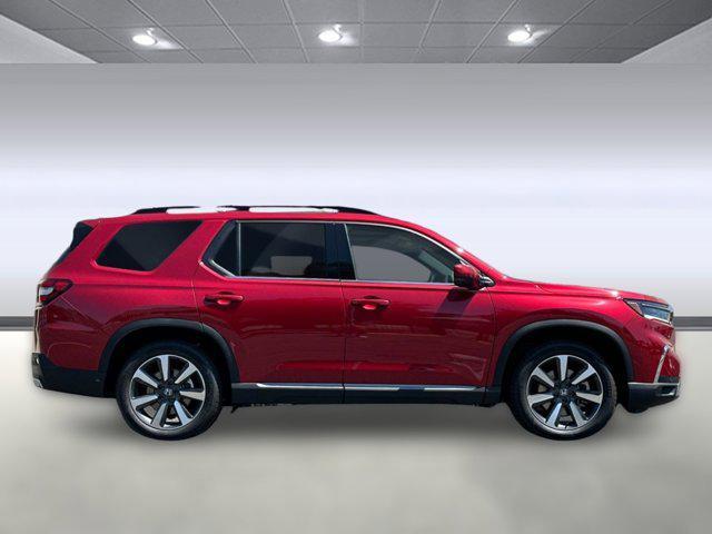 new 2025 Honda Pilot car, priced at $51,350