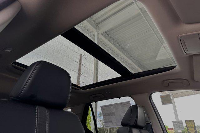 new 2025 Honda Pilot car, priced at $51,350