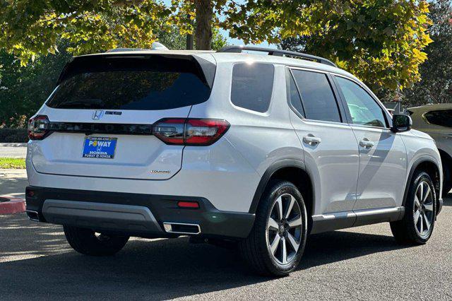 new 2025 Honda Pilot car, priced at $49,350