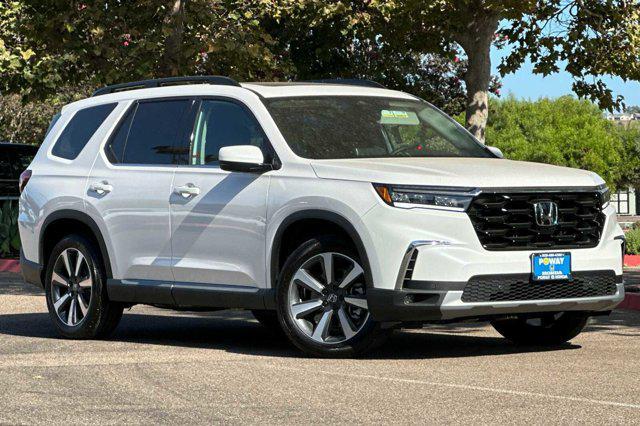 new 2025 Honda Pilot car, priced at $49,350