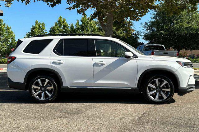 new 2025 Honda Pilot car, priced at $49,350