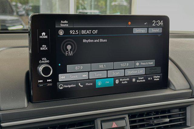 new 2025 Honda Pilot car, priced at $48,950