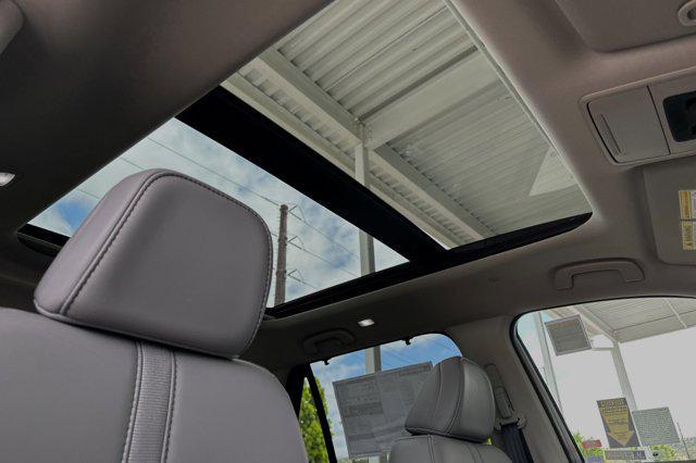 new 2025 Honda Pilot car, priced at $48,950
