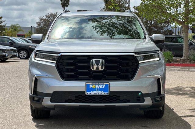 new 2025 Honda Pilot car, priced at $48,950