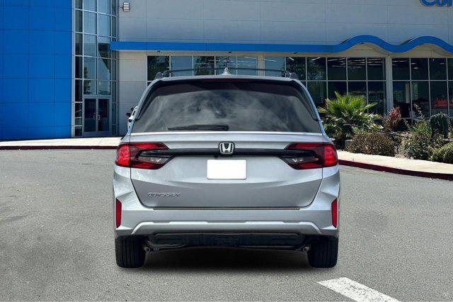 new 2026 Honda Odyssey car, priced at $44,290