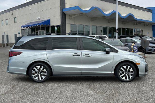 new 2026 Honda Odyssey car, priced at $44,290