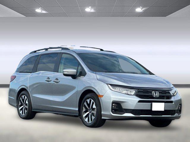 new 2026 Honda Odyssey car, priced at $44,290