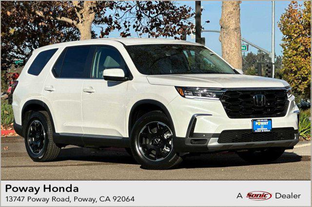 new 2025 Honda Pilot car, priced at $49,350