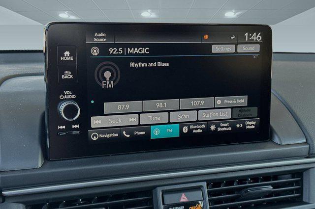 new 2025 Honda Pilot car, priced at $52,527