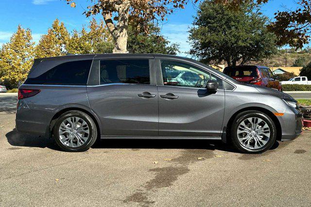 new 2025 Honda Odyssey car, priced at $48,005