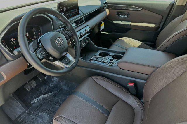 new 2025 Honda Pilot car, priced at $54,930