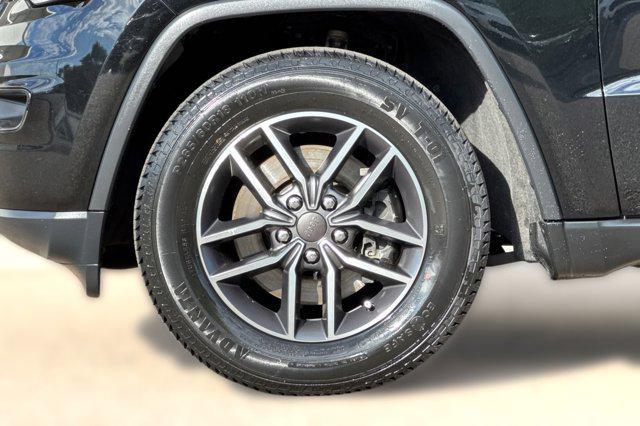 used 2021 Jeep Grand Cherokee car, priced at $17,998