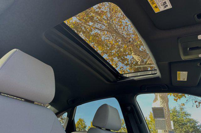 new 2025 Honda Civic Hybrid car, priced at $30,555