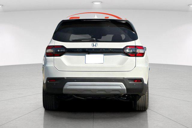 new 2025 Honda Pilot car, priced at $45,405