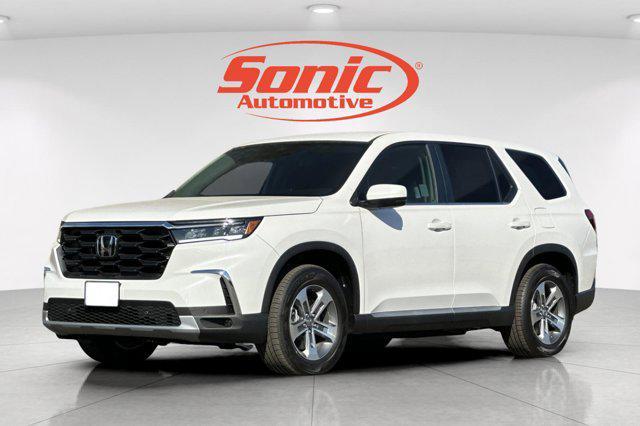 new 2025 Honda Pilot car, priced at $45,405