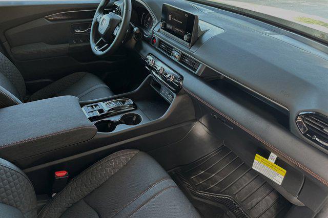 new 2025 Honda Pilot car, priced at $42,922
