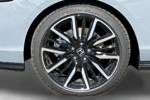new 2025 Honda Accord Hybrid car, priced at $40,950