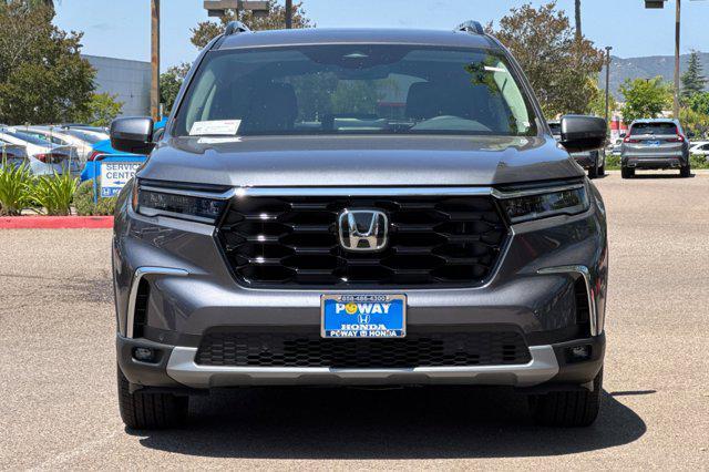 new 2025 Honda Pilot car, priced at $48,391