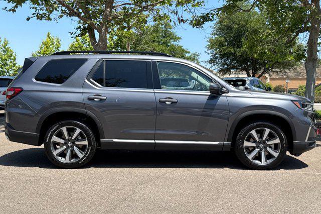new 2025 Honda Pilot car, priced at $48,391