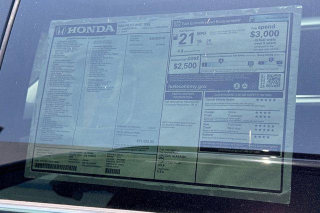 new 2025 Honda Pilot car, priced at $48,391