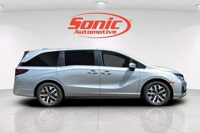 new 2025 Honda Odyssey car, priced at $44,151