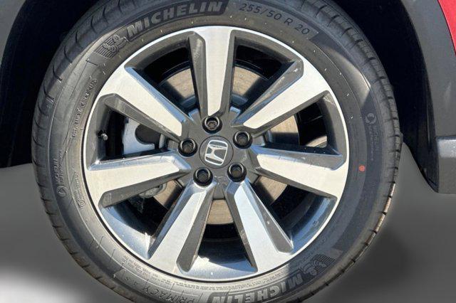 new 2025 Honda Pilot car, priced at $47,891