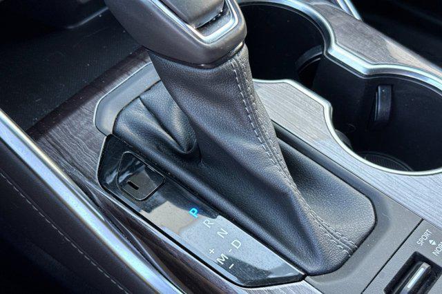 used 2023 Toyota Highlander car, priced at $40,998