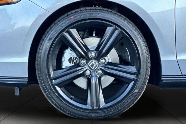 new 2025 Honda Accord Hybrid car, priced at $35,201