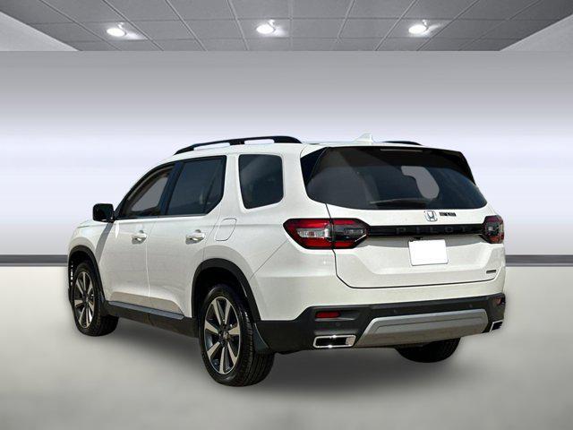 new 2025 Honda Pilot car, priced at $47,666