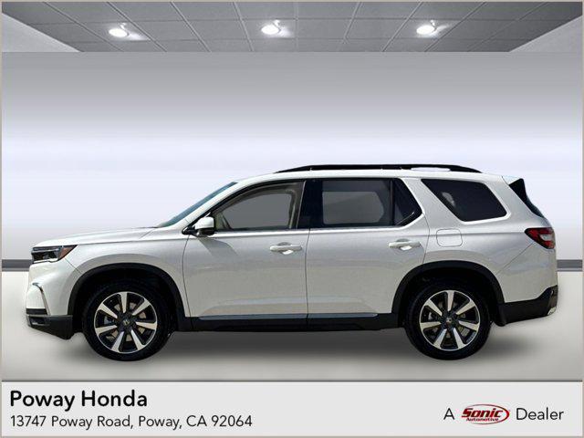 new 2025 Honda Pilot car, priced at $47,666
