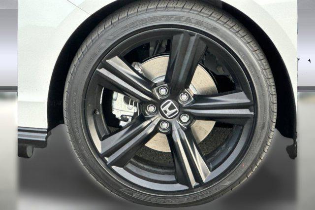 new 2025 Honda Accord Hybrid car, priced at $37,025