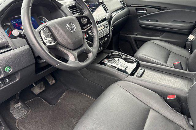 used 2022 Honda Pilot car, priced at $32,499