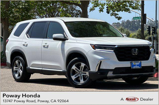 new 2025 Honda Pilot car, priced at $45,392