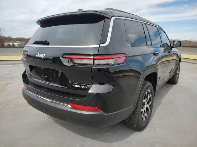 new 2024 Jeep Grand Cherokee L car, priced at $49,621