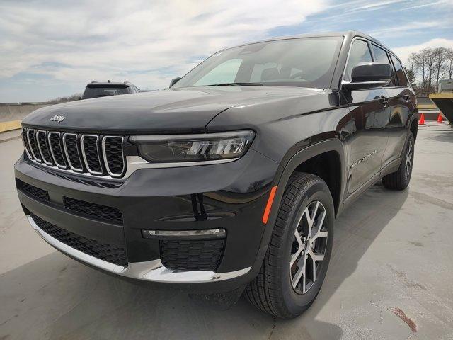 new 2024 Jeep Grand Cherokee L car, priced at $49,621