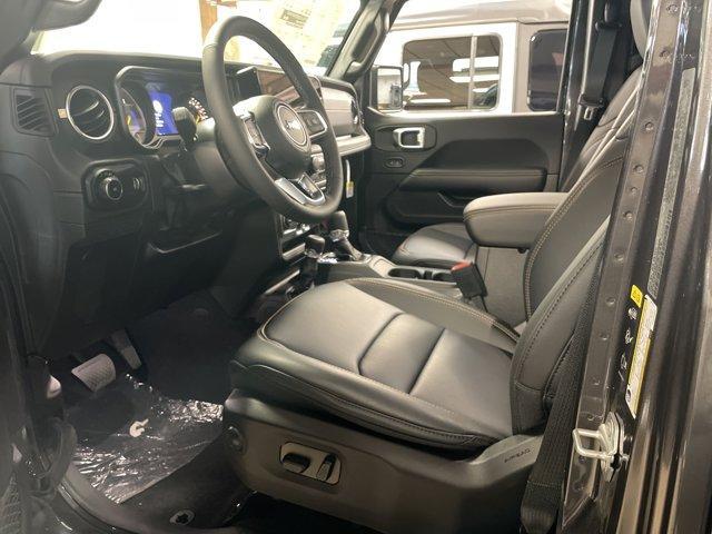 new 2025 Jeep Wrangler car, priced at $50,058