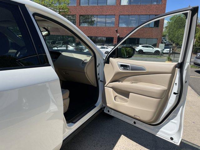 used 2020 Nissan Pathfinder car