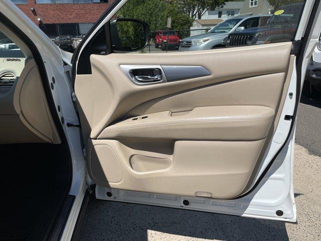 used 2020 Nissan Pathfinder car