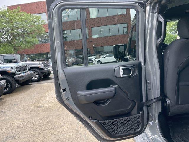 used 2022 Jeep Wrangler Unlimited car, priced at $33,216