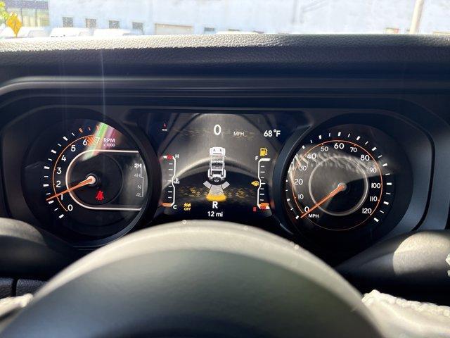 new 2025 Jeep Wrangler car, priced at $43,955