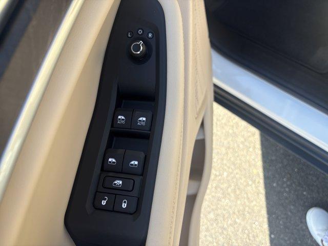 new 2025 Jeep Grand Cherokee car, priced at $44,694